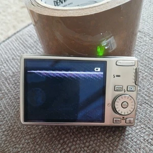 Nikon COOLPIX S600 camera faulty - Picture 1 of 2