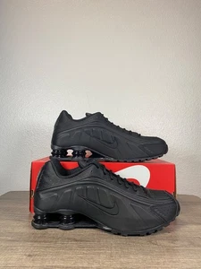 Size 11.5 Women’s/ 10 Men’s New Nike Shox R4 ‘Black’ Max Orange AR3565 004 - Picture 1 of 5
