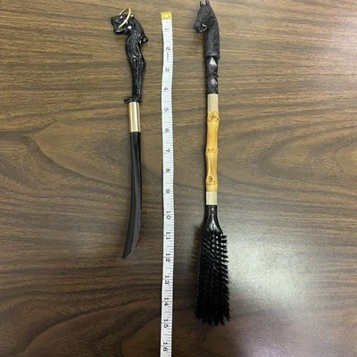 VINTAGE Shoe Horn Jaguar Head Rhinestone Eye 12” Horse Show Brush Japan - Image 1 of 4