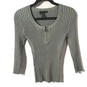 Cable & Gauge Shimmering Silver Gray Holiday Ribbed Sweater Top w Zipper Size M - Picture 1 of 11