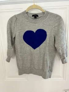 J CREW GRAUER MERINOWOLLE PULLOVER MIT BLAUEM HERZ VORNE 3/4 ÄRMEL DAMEN M - Bild 1 von 3