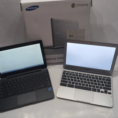 Samsung Chromebook Lote de 2 Xe303c12 + Xe500c13 Totalmente Probado 1 SOLO CARGADOR Foto 1 de 4