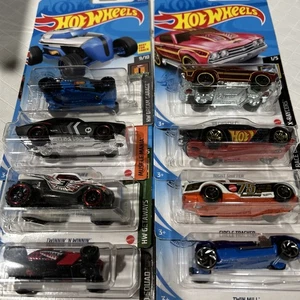 hot wheels lot Of 8 Cars PLM8 - Imagen 1 de 1