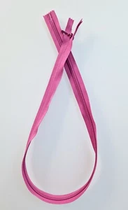Brand New YKK ZIP mauve pink colour, 62 cm length YKK colour ref. 524 - Picture 1 of 2