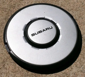 One Genuine Subaru DL GL XT Loyale Center Cap Hubcap 13" 1986 1990 OEM - Picture 1 of 11