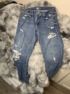 Old Navy Mid Rise Boyfriend Jeans Women’s Blue Distressed Pockets Size 10 - Picture 1 of 3