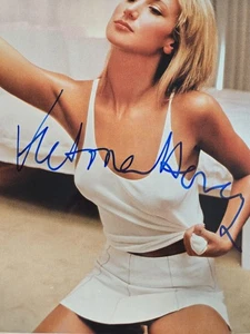 Lady Victoria Harvey handsigniertes signed 8x10" Foto mit COA Socialite - Bild 1 von 4