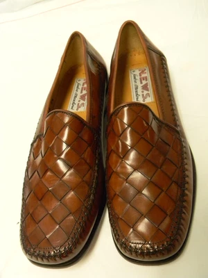 N.E.W.S. Sandro Moscoloni Woven Italian Leather Loafer 8.5 Cordivan/Amber - Image 1 of 4