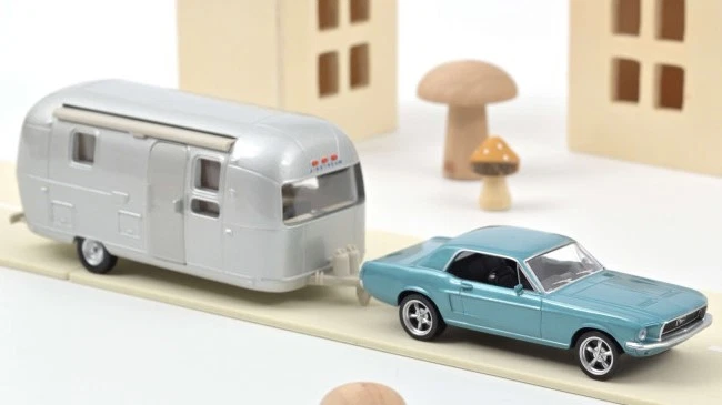 NOREV 270582 Mustang 1968 Blu Metallico E Carovana Airstream Jet-Car 1 43