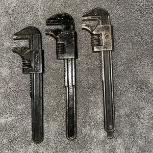 Vintage Ford Monkey / Pipe  Wrenches With Ford Wrench - Set of 3 - Picture 1 of 5