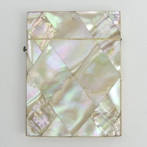VICTORIAN MOTHER OF PEARL GEOMETRIC DESIGN CARD CASE C.1870 - Picture 1 of 3