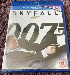 SKYFALL 007 JAMES BOND ACTION ADVENTURE BLUE RAY NEW AND SEALED PRESENT - Picture 1 of 2
