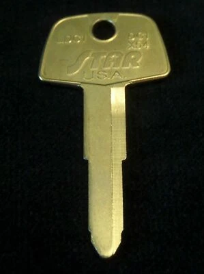 DC1 Primary KEY Blank all ISUZU 1981-1984, all MITSUBISHI 1972-80, Chevy LUV - Image 1 of 3
