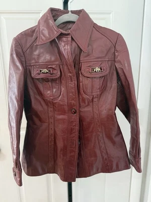 Blazer vintage de cuero Etienne Aigner talla 10 Foto 1 de 4