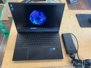 HP Omen 16-b1085nr Laptop gamingowy AX211NGW 12. generacji Core I7-12700H 1Tb 16GB RAM - Zdjęcie 1 z 12
