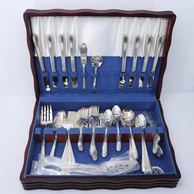 Juego de cubiertos de plata pesada WM Rogers De Luxe servicio para 8 Foto 1 de 4