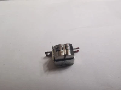 Cabezal de grabación de cubierta de cinta de 3 cabezales sacado de cubiertas de cinta militar - Imagen 1 de 4