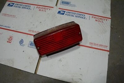 Yamaha XS400 1981 luz trasera luz freno trasero 3G1-84710-60-00 Foto 1 de 2