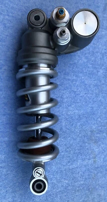 Задний амортизатор Yamaha YZF-R1 Big Bang 2009-2014 14B-22210-00 только 100 миль - Изображение 1 из 4