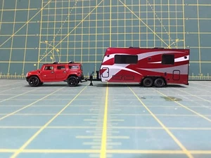 Johnny Lightning Truck & Trailer 2004 Hummer H2 mit Camper - Bild 1 von 7