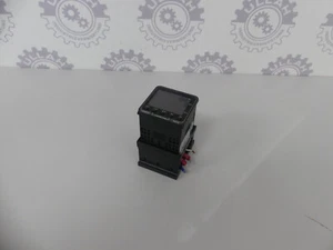 Omron E5CC-TQX3D5M-003 - Picture 1 of 5