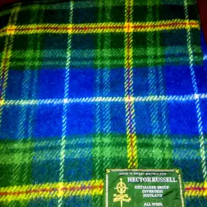 Scottish Handwoven Tartan Stadium Blanket by Hector Russell of Inverness - Picture 1 of 2