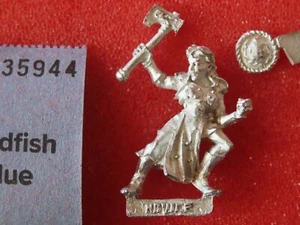 Mordheim Sisters of Sigmar Novice Sigmarite Metal Figure Games Workshop OOP GW A - Picture 1 of 2