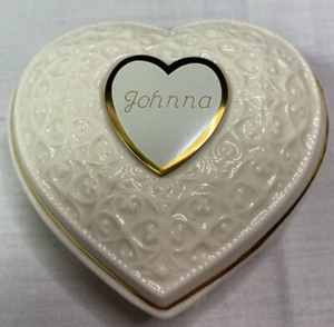 Porcelain Heart Shaped Trinket Box Cream Color Trimmed In Gold Monogram Johnna - Picture 1 of 11
