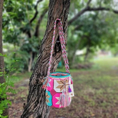 Colombiana 🇨🇴 Bolso Boho Mochila Bucket Grande Hecho a Mano Tribu Wayuu MUCHOS COLORES Foto 1 de 4