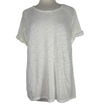 Vince nuevo con etiquetas. Camiseta blanca cuello barco manga corta algodón manga enrollable talla L precio de venta sugerido por el fabricante 69 USD Foto 1 de 4