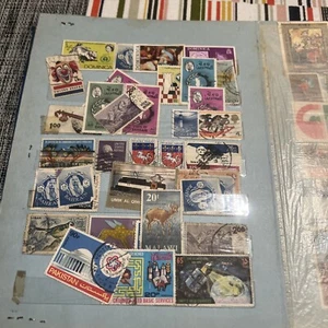 Used stamps Albums in good quality. They are old stamps collection. - Picture 1 of 8