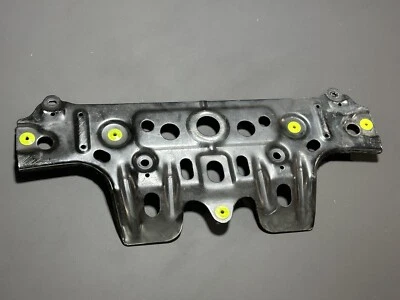 Lexus ISF Front Subframe Brace K Frame 5.0 08-14 IS F Bracket Skid Plate - Imagem 1 de 4