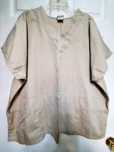 Simply Basic Scrub Top size 3X-Tan Classic V-Neck-Chest 30.5"/L 30" - Picture 1 of 5