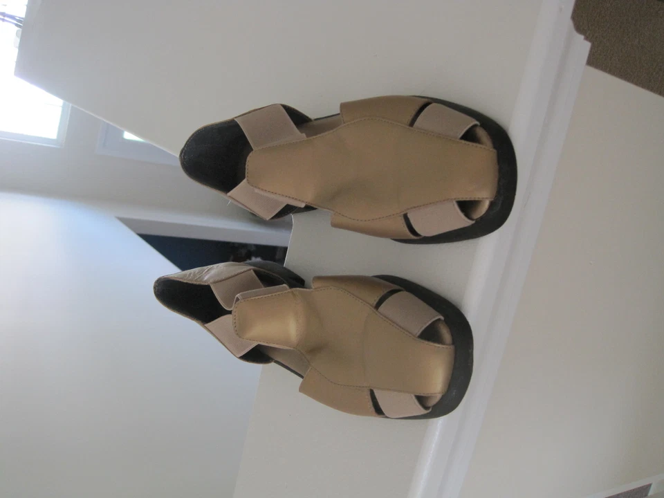 Sandálias AEROSSÓIS DE COURO METÁLICO DOURADO, 5,5B - Imagem 1 de 1