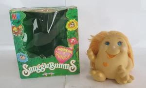 Vintage SnuggleBumms 'Cutely' Giggle Toy Figure MB Playskool 1984 Boxed - Picture 1 of 16