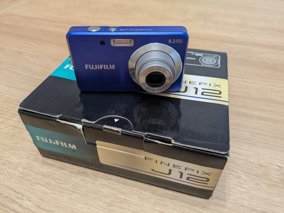 Fujifilm Digital Camera FinePix J12 10MP CCD Sensor Digicam Compact Blue - Image 1 of 4