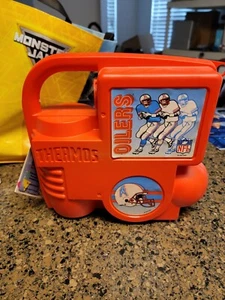 Thermos Oilers lunchbox it's red never been used, been sitting around the house. - Picture 1 of 4