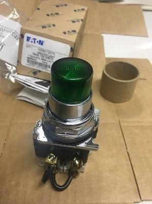 EATON 10250T221N PRESTEST LIGHT TRANS.120V 50/60 HZ NEMA 4, 4X-13 NEW - Image 1 of 4