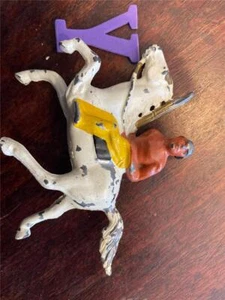 VINTAGE METAL BARCLAY USA NATIVE AMERICAN INDIAN ON HORSE - 02042023PY - Picture 1 of 3