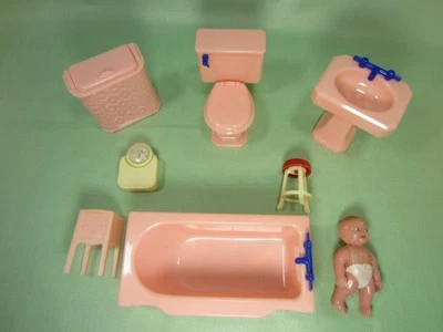 *Juego de baño completo Renwal #612 - Jolly Twins plástico rosa 1948 - 8 piezas Foto 1 de 3