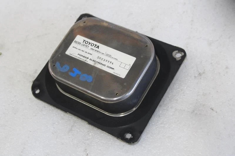 1997 1998 1999 2000 LEXUS SC400 SC300 ДИНАМИК УСИЛИТЕЛЬ КРОССОВЕР 86280-24151 - Изображение 1 из 4