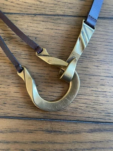 Chico’s Brown Leather Adjustable Brass Horseshoe Buckle Belt S/M - Picture 1 of 8