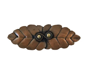 Broche de hoja de cobre vintage con detalles de cuentas de latón - Imagen 1 de 4