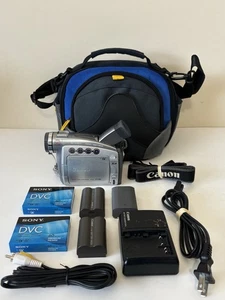 Canon NTSC ZR85 Mini DV Digital Video Camcorder 400x Digital Zoom & Accessories✨ - Picture 1 of 23