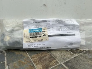 HAE4011A OEM Motorola 450-470 MHz UHF Antenna, 3.5dB Gain, NMO, Spring, new - Picture 1 of 2