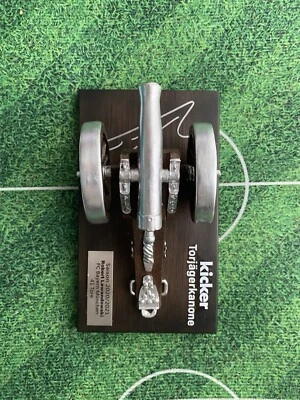 Torjägerkanone Signiert Lewandowski Torschützenkönig Trophäe Autogramm - Bild 1 von 4