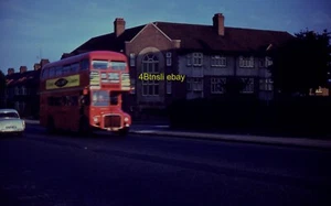 Original 35mm Bus slide London Transport Routemaster scene early 1960's - Foto 1 di 1