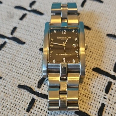 Reloj pulsera Kenneth Cole KC3315 para hombre esfera de metal armado y eslabones de acero inoxidable Foto 1 de 4