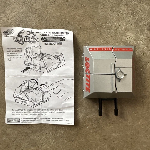 JAKKS PACIFIC ROAD CHAMPS BATTLE BOTS BASHERS Vlad The Impaler FIGURE TOY Cover
