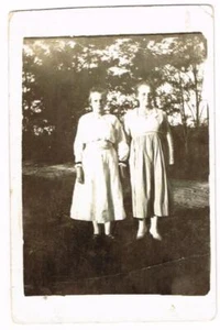 Vintage RPPC; 2 Ladies (Mother & Daughter?) Standing in Yard - Picture 1 of 1